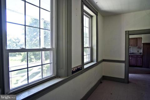 12715 Saint Paul Rd, Clear Spring, MD 21722 photo 5