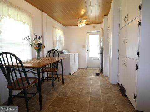 69 Water St, Smithsburg, MD 21783 photo 4