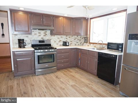 419 Florence Ave, Maple Shade, NJ 08052 photo 6
