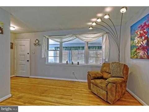 620 River Dr, Riverside, NJ 08075 photo 6