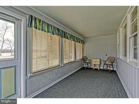 620 River Dr, Riverside, NJ 08075 photo 4