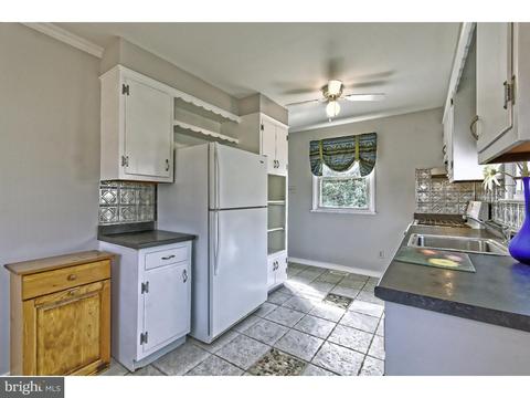 620 River Dr, Riverside, NJ 08075 photo 12