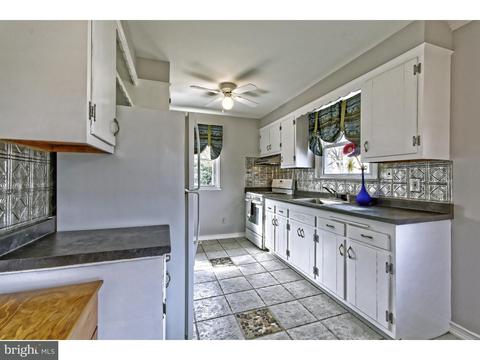620 River Dr, Riverside, NJ 08075 photo 11