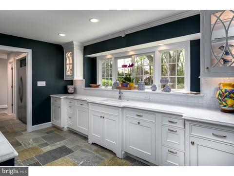 547 Eaglebrook Dr, Moorestown, NJ 08057 photo 9