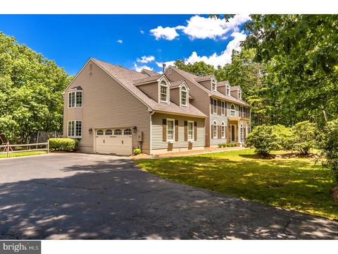 18 Fox Hill Dr, Southampton, NJ 08088 photo 2