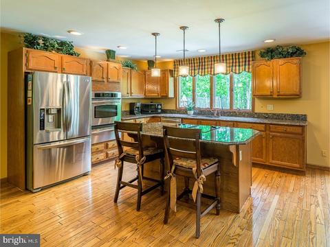 18 Fox Hill Dr, Southampton, NJ 08088 photo 5