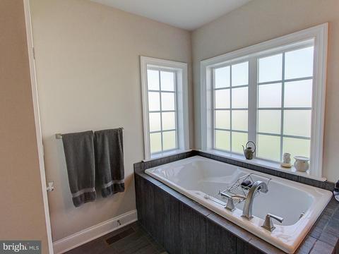 649 Integrity Dr, Lititz, PA 17543 photo 29