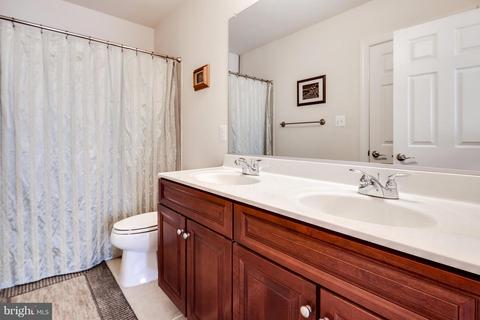 8604 Waterside Ct, Laurel, MD 20723 photo 21