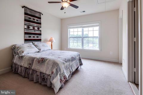 8604 Waterside Ct, Laurel, MD 20723 photo 17