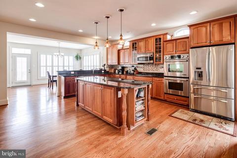 8604 Waterside Ct, Laurel, MD 20723 photo 8