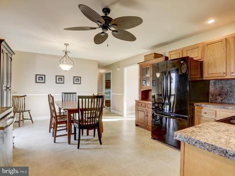 129 W Lexington Rd, Lititz, PA 17543 photo 14