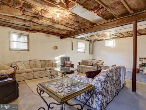 129 W Lexington Rd, Lititz, PA 17543 photo 25