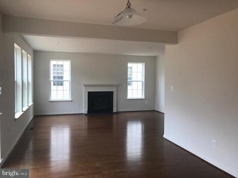 9870 Deer Run, Laurel, MD 20723 photo 4