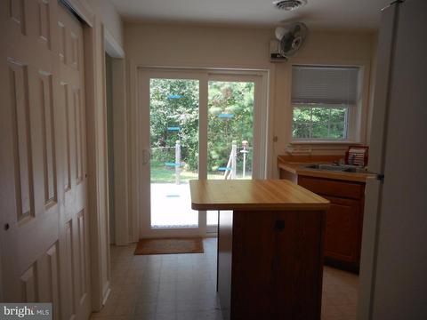6748 Pine Top Rd, Hurlock, MD 21643 photo 3