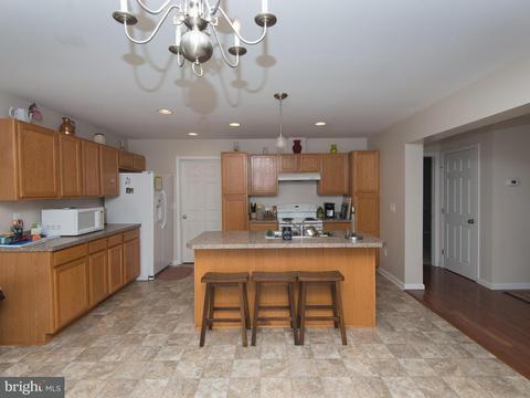 6253 Solomons Cir, Hurlock, MD 21643 photo 2