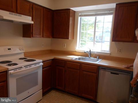 6895 Crabapple Ct, Frederick, MD 21703 photo 7