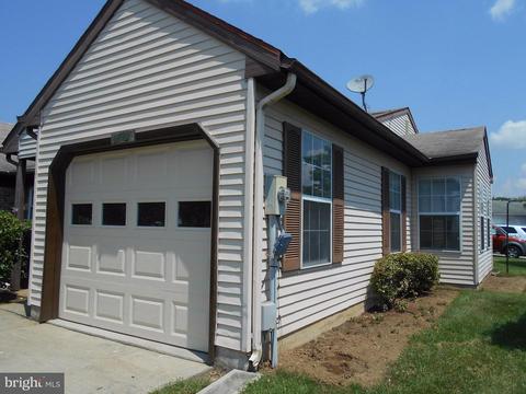 6895 Crabapple Ct, Frederick, MD 21703 photo 2