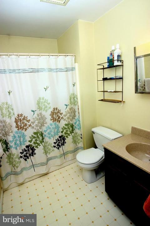 522 W 2nd Ave, Lititz, PA 17543 photo 9