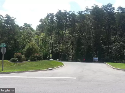 30 American Ln, Lusby, MD 20657