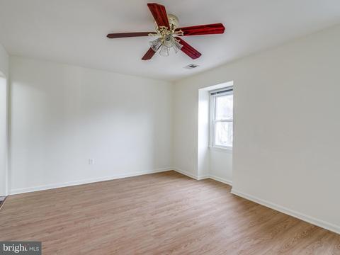 301 Cherry Ct, Herndon, VA 20170 photo 15