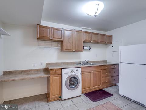 301 Cherry Ct, Herndon, VA 20170 photo 21
