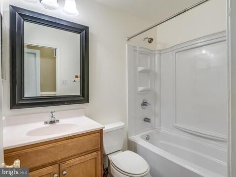 301 Cherry Ct, Herndon, VA 20170 photo 19