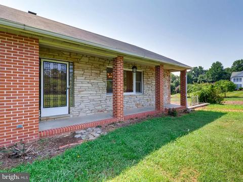 7 Spring Heath Ct, Windsor Mill, MD 21244 photo 5