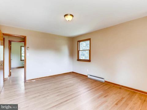 7 Spring Heath Ct, Windsor Mill, MD 21244 photo 13