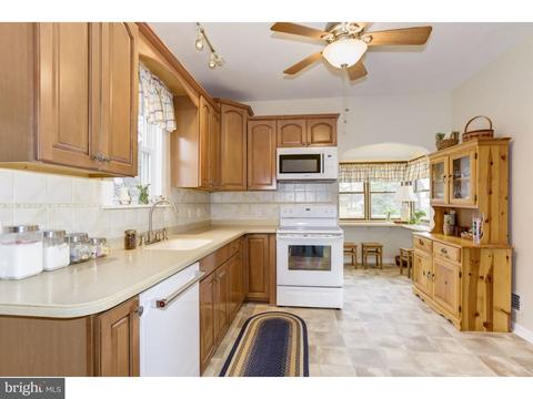 404 Lippincott Ave, Riverside, NJ 08075 photo 3