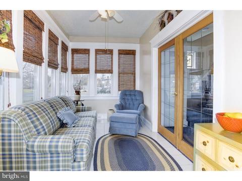 404 Lippincott Ave, Riverside, NJ 08075 photo 4