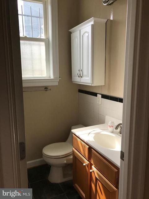 1815 A St SE #204, Washington, DC 20003 photo 8