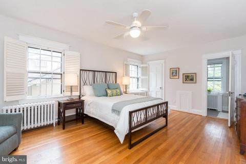 2706 36th St NW, Washington, DC 20007 photo 12