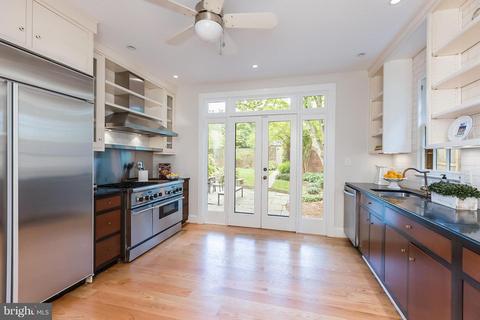 2706 36th St NW, Washington, DC 20007 photo 7