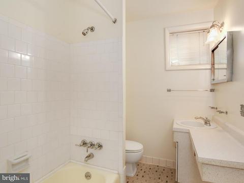 14111 Adkins Rd, Laurel, MD 20708 photo 18