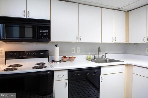 1341 E Capitol St SE #306, Washington, DC 20003 photo 11