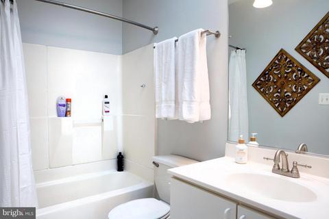 1341 E Capitol St SE #306, Washington, DC 20003 photo 24