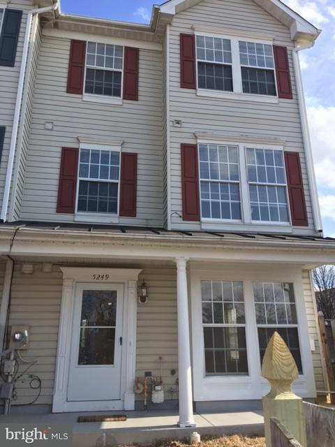 5249 Regal Ct, Frederick, MD 21703 photo 1