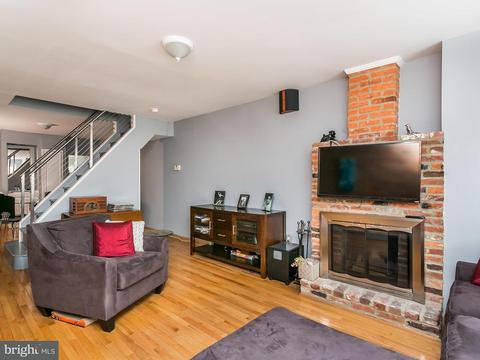 1402 Jackson St, Baltimore, MD 21230 photo 3