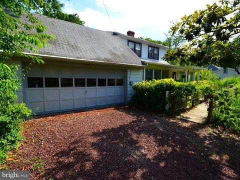 737 Walnut Ave, North Beach, MD 20714 photo 1