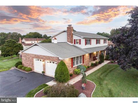 133 Loretta Ln, Bear, DE 19701 photo 2