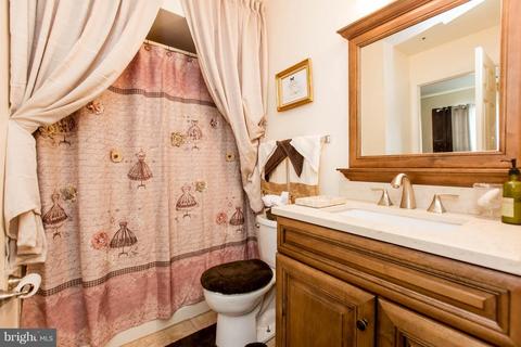 9210 Fairlane Pl, Laurel, MD 20708 photo 7