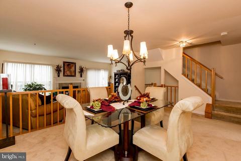 9210 Fairlane Pl, Laurel, MD 20708 photo 13