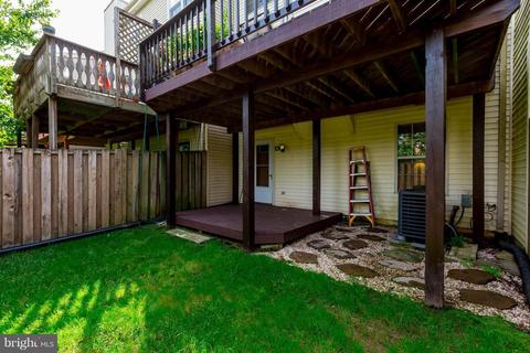 9210 Fairlane Pl, Laurel, MD 20708 photo 4