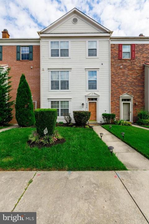 9210 Fairlane Pl, Laurel, MD 20708 photo 1