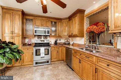 9210 Fairlane Pl, Laurel, MD 20708 photo 21