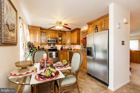 9210 Fairlane Pl, Laurel, MD 20708 photo 17