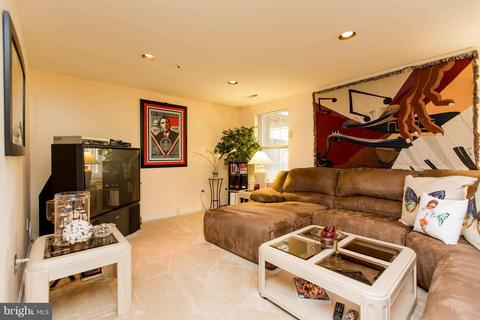 9210 Fairlane Pl, Laurel, MD 20708 photo 9