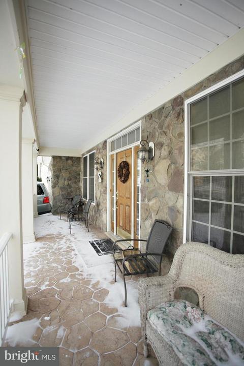 3357 Lady Catherine Cir, Triangle, VA 22172 photo 2