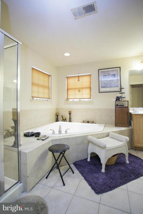 3357 Lady Catherine Cir, Triangle, VA 22172 photo 11