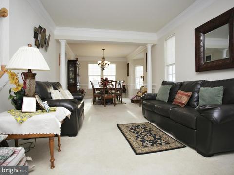 3357 Lady Catherine Cir, Triangle, VA 22172 photo 8